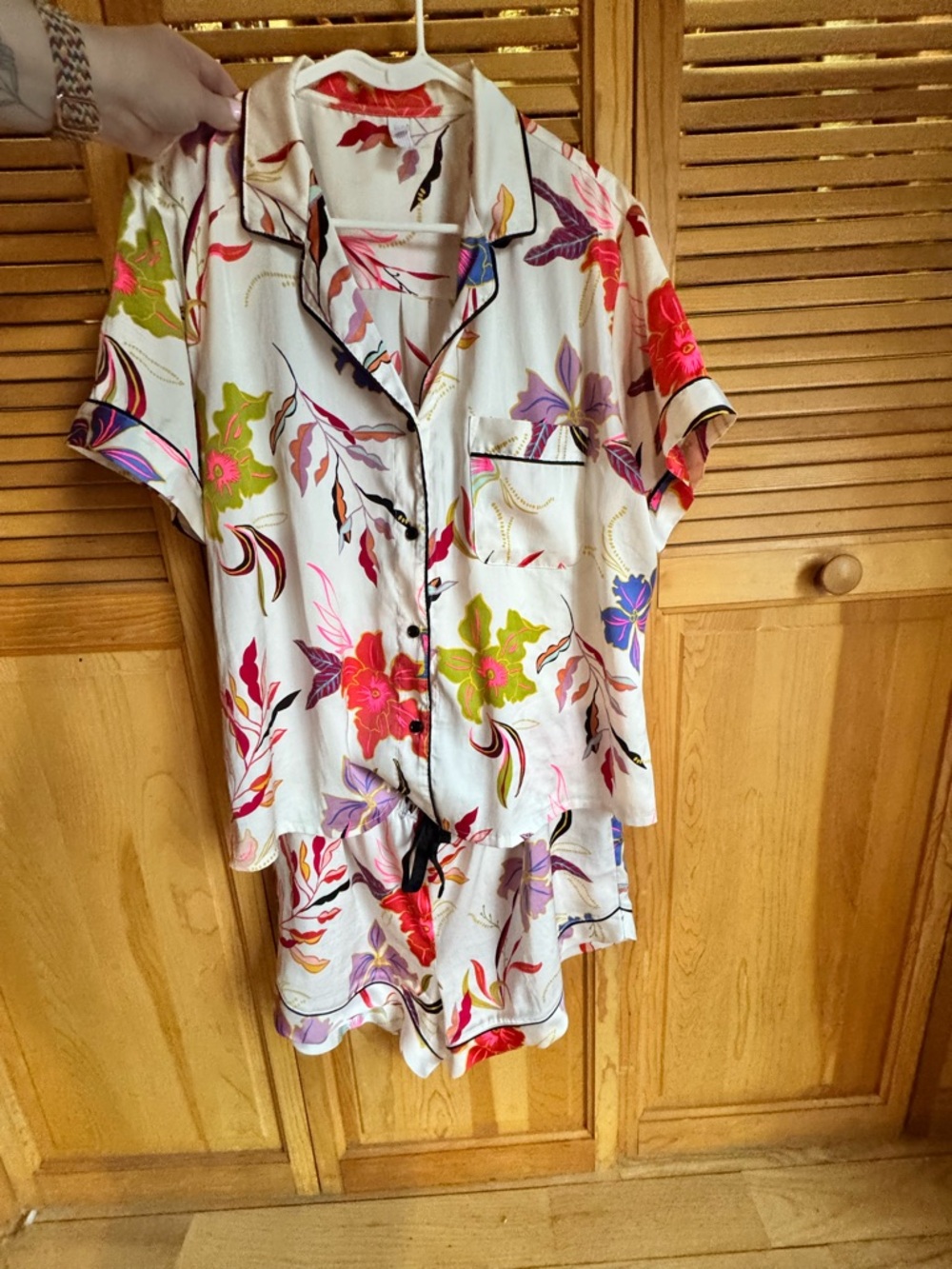 Stars Above- Multicolored Pajama short set. Size XL